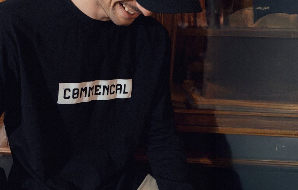 T-SHIRT COMMENCAL MANCHES LONGUES CORPORATE BLACK - Foto 4