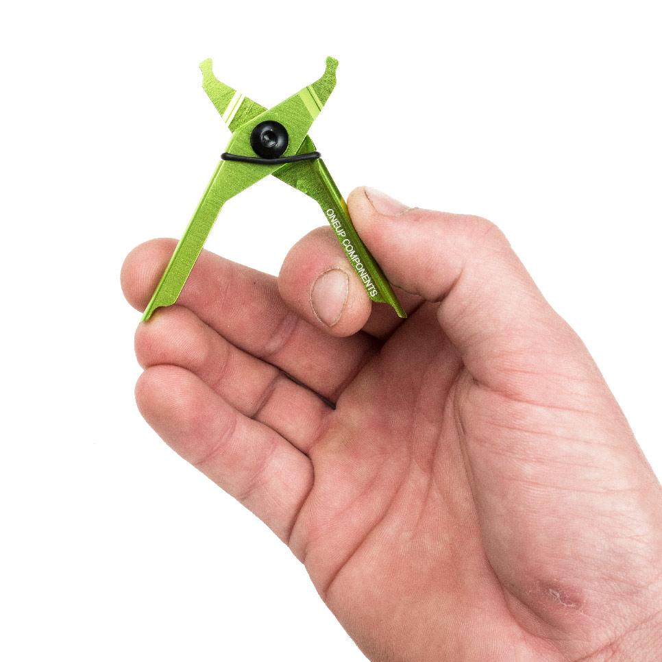 OneUp edc-plug-pliers-kit 46644130709728