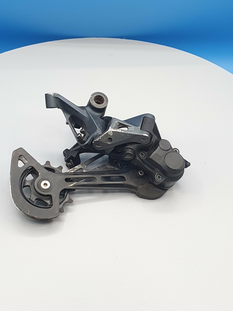 [0037] CABALLITO SHIMANO SLX RD-M7100