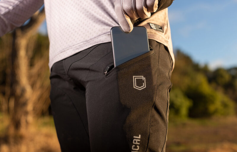 PANTALÓN COMMENCAL NEGRO/GRIS - Imagen 9