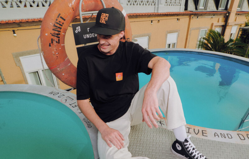 Gorra COMMENCAL TRUCKER BLACK AND ORANGE - Imagen 4