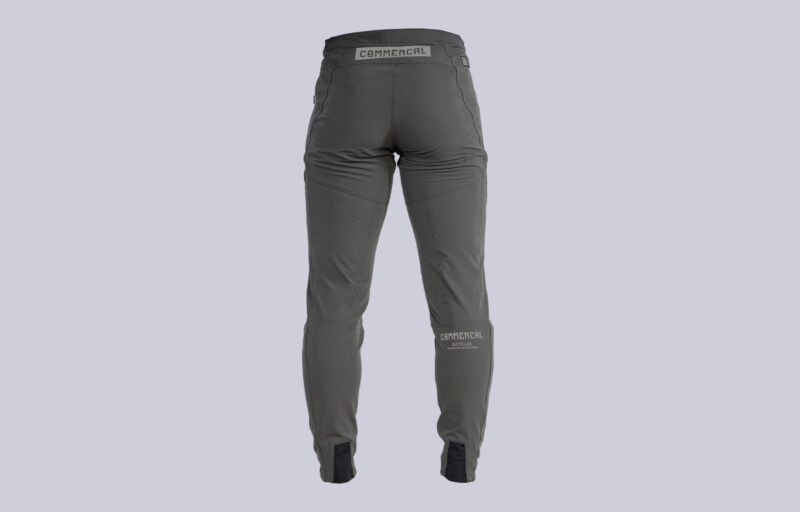 PANTALÓN DE ENDURO COMMENÇAL GRIS - Imagen 10
