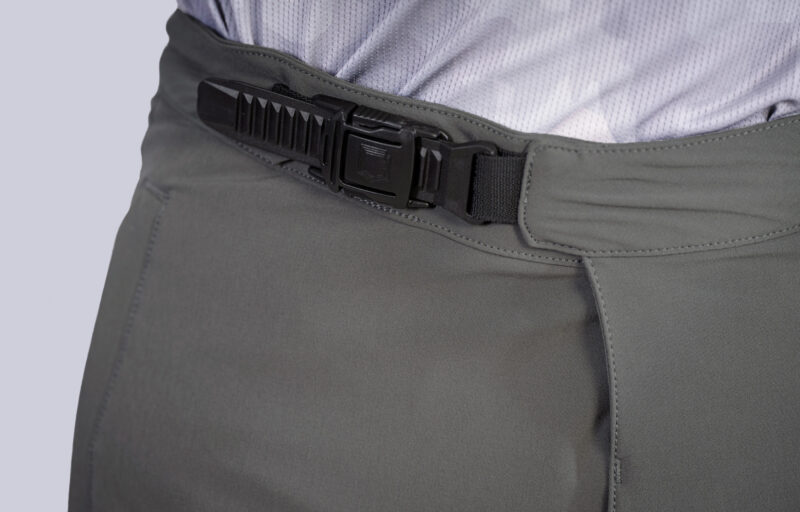 PANTALÓN DE ENDURO COMMENÇAL GRIS - Imagen 5