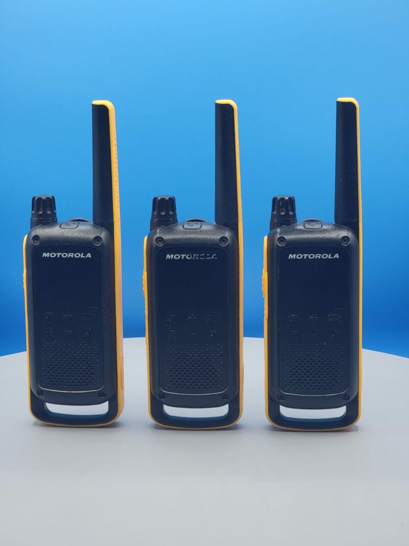 Radio bidireccional Motorola Solutions Talkabout T475 Extreme, paquete de dos walkie-talkies recargables - Imagen 2