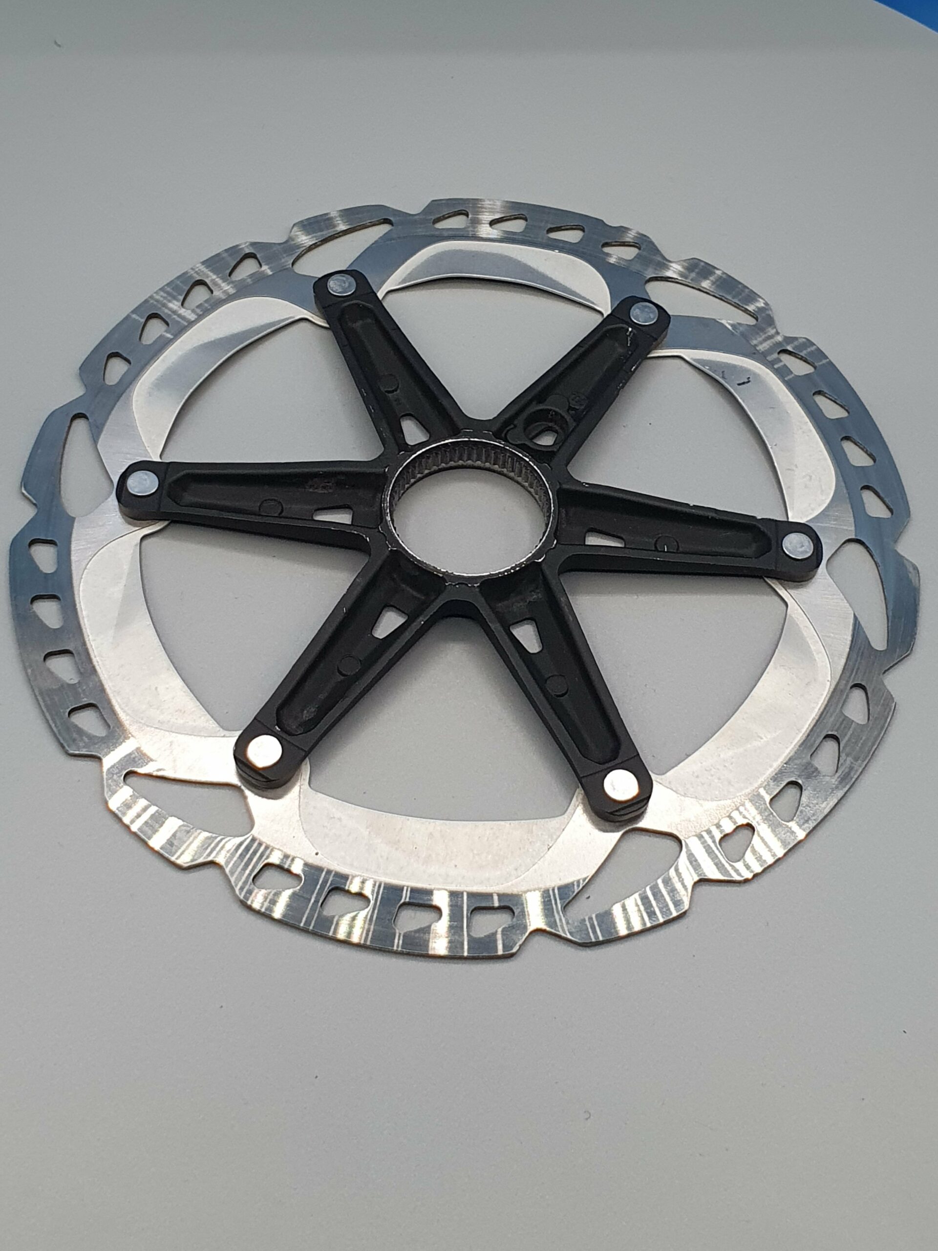 Disco para freno SHIMANO RT-MT800-L.