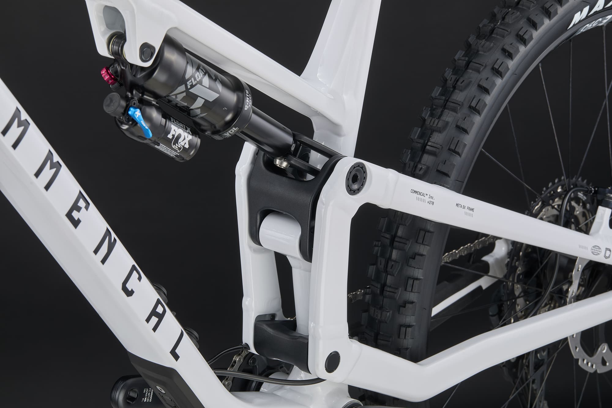 COMMENCAL META SX V5 ESSENTIAL PURE WHITE 2026 - Imagen 10