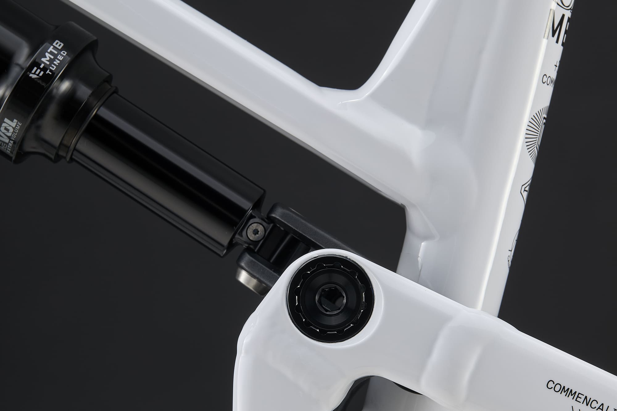 COMMENCAL META SX V5 ESSENTIAL PURE WHITE 2026 - Imagen 11