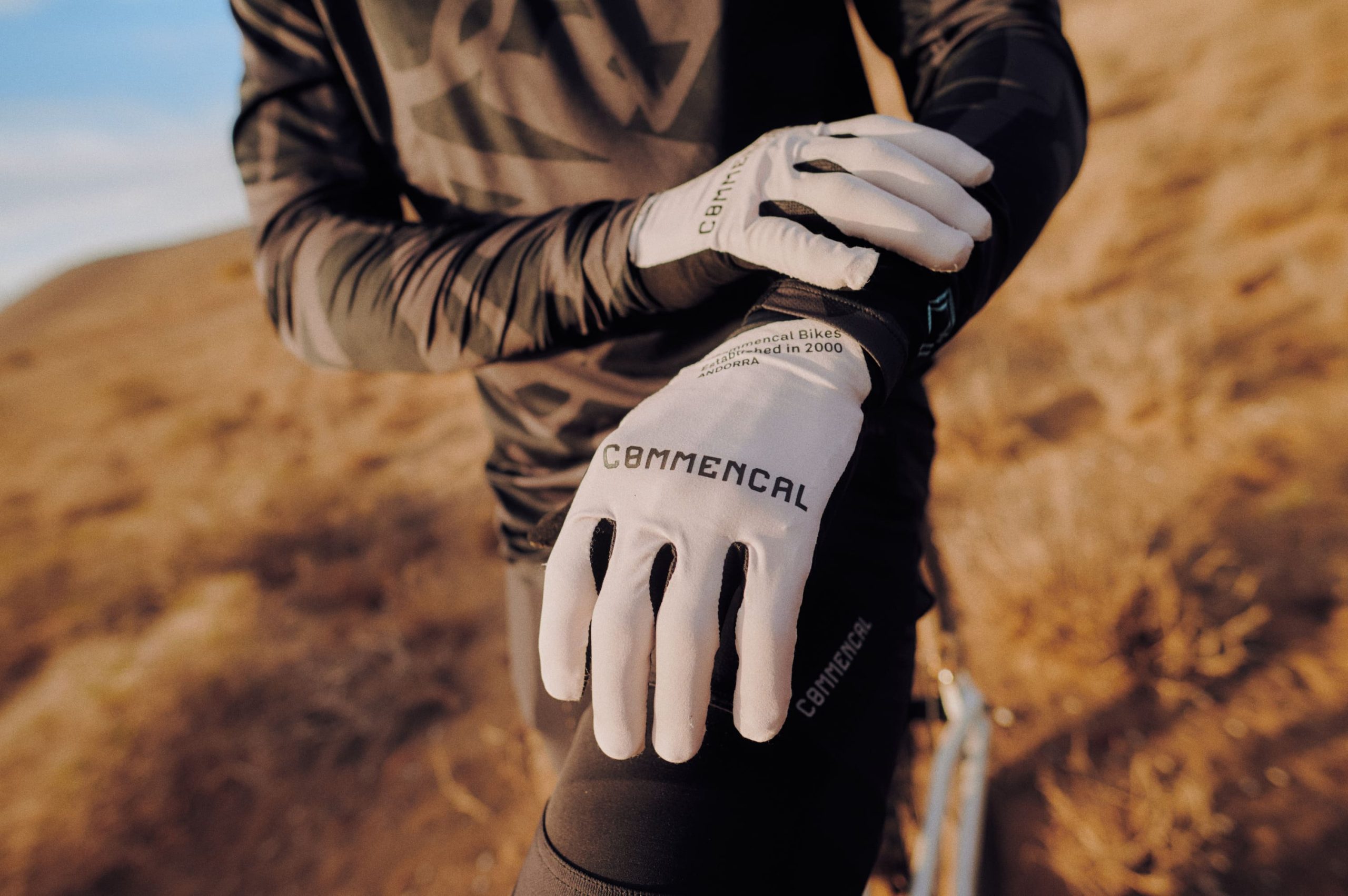 GUANTES DE TIZA COMMENCAL - Imagen 6
